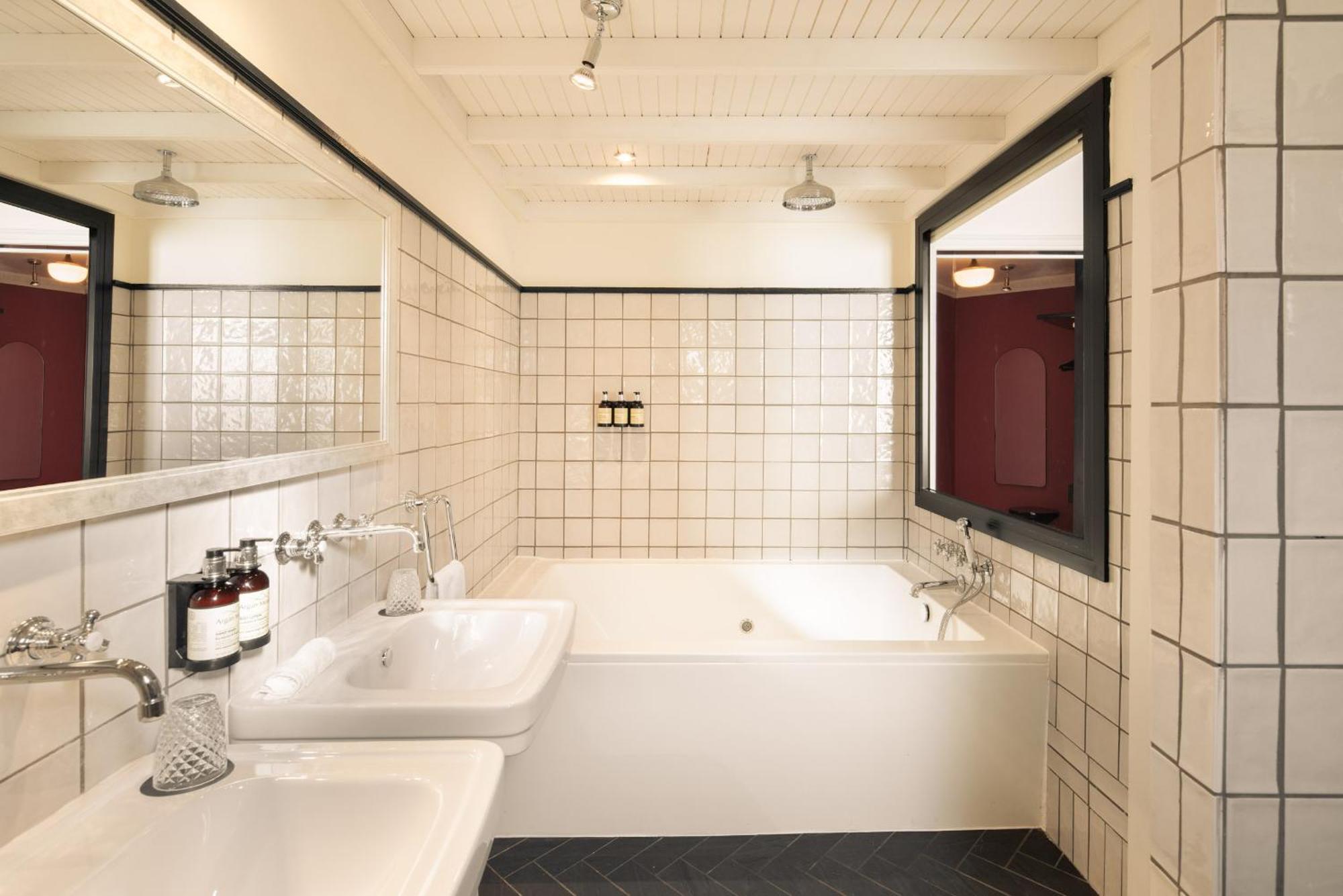 La Franca Travellers Adults Only Hotel Барселона Екстериор снимка