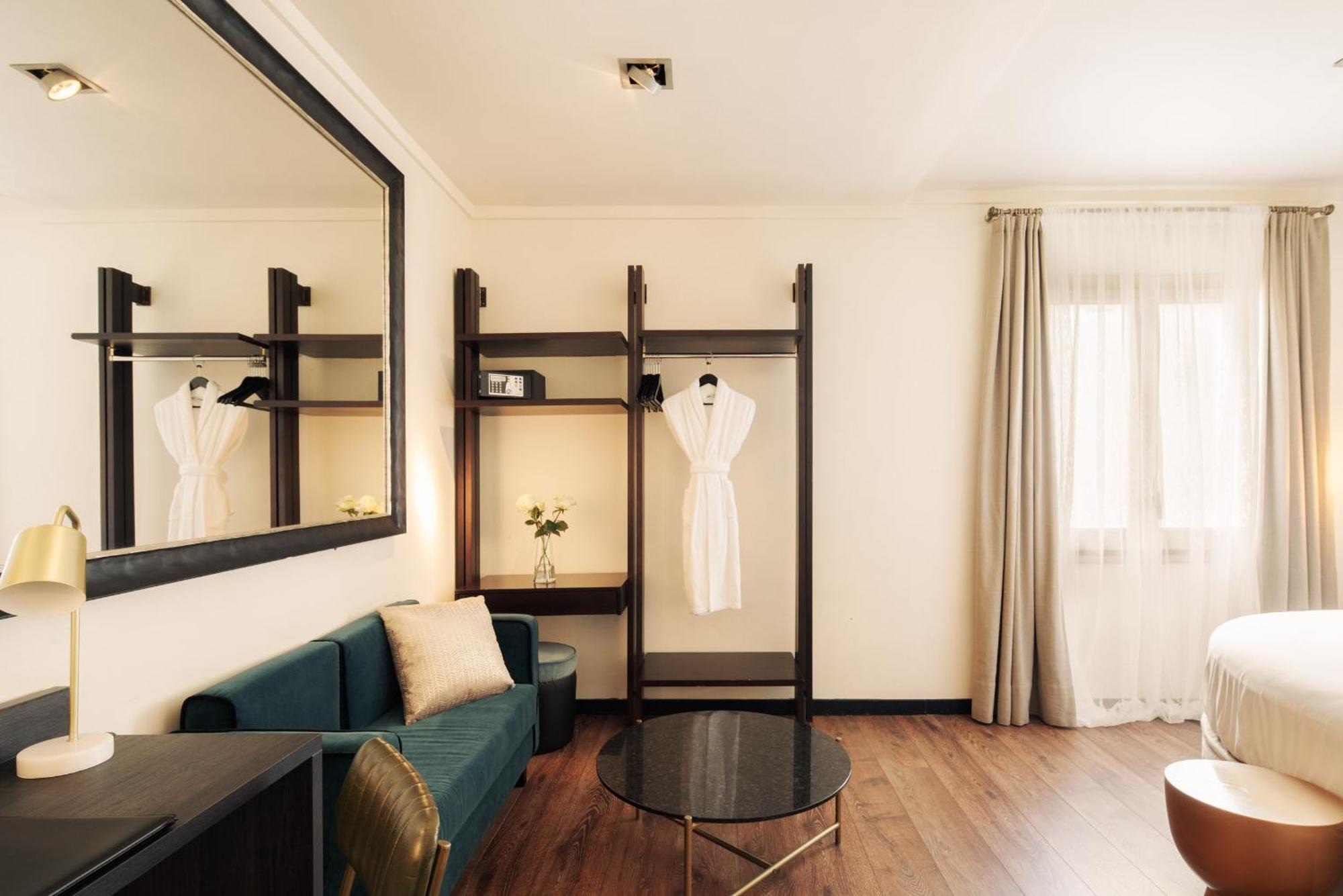 La Franca Travellers Adults Only Hotel Барселона Екстериор снимка
